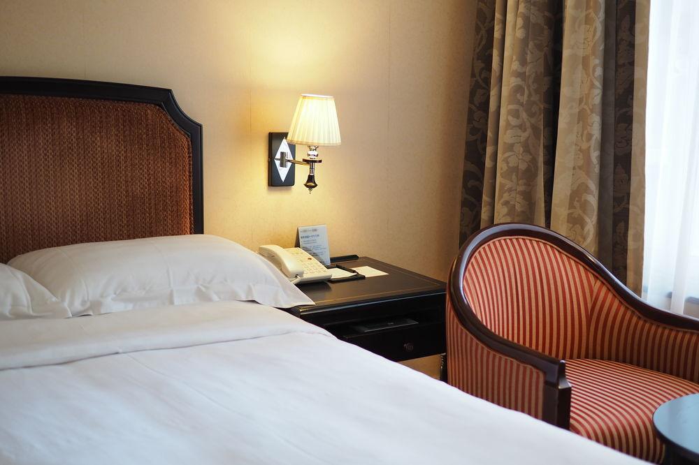 Hotel Kingdom Kaohsziung Kültér fotó