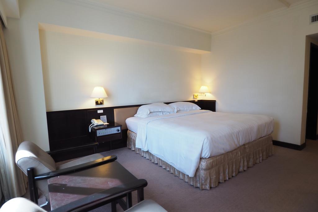 Hotel Kingdom Kaohsziung Kültér fotó