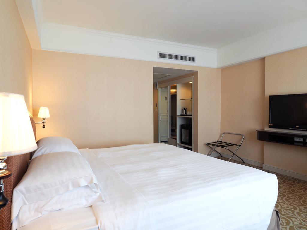 Hotel Kingdom Kaohsziung Kültér fotó